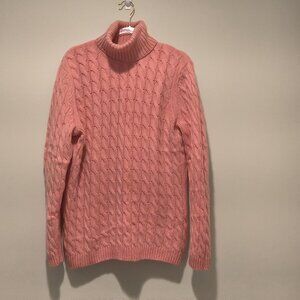 100% cashmere  women's sweater in salmon pink  cable knit design